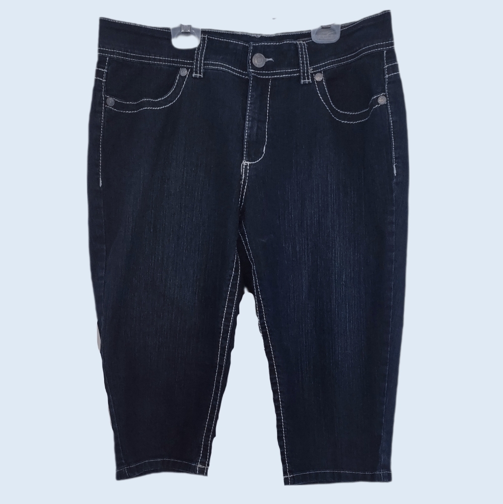 Nine West Vintage American Capri Blue Jeans "Brady" Style